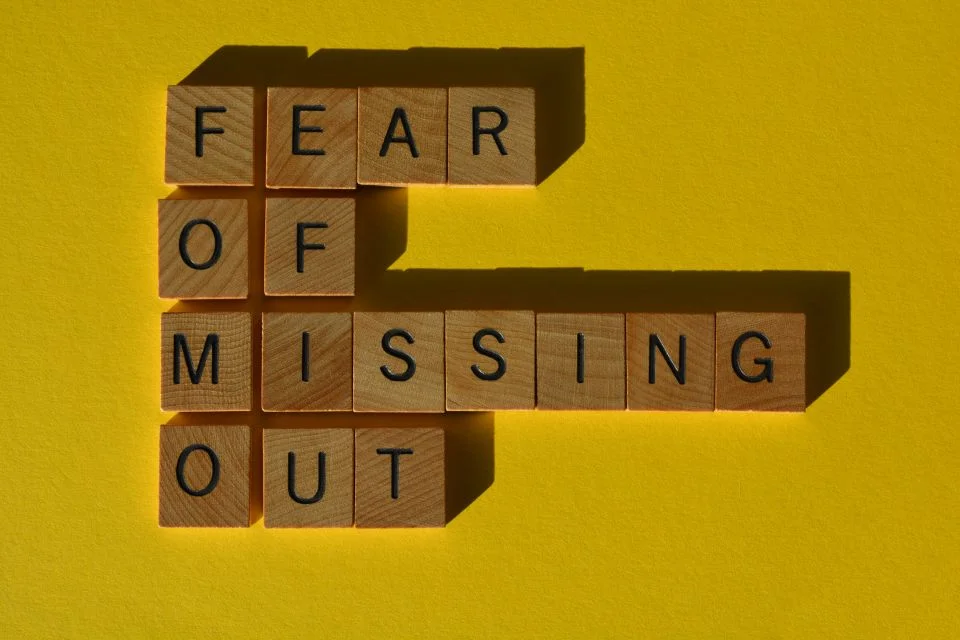  Image depicting FOMO, Fear of Missing Out 